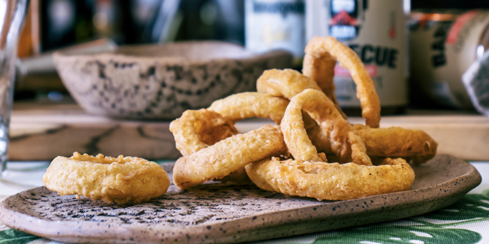Receita: Onion Rings com Feno Grego