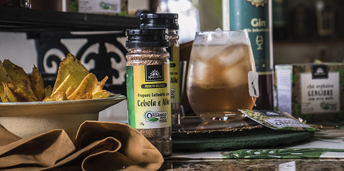 Receita: Chips de Mandioquinha e Gin Tnica com Gengibre